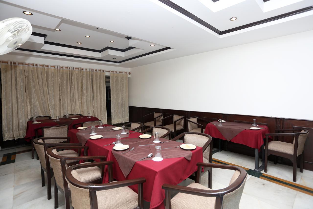 Oyo 1672 Hotel The Pearl Массури Экстерьер фото